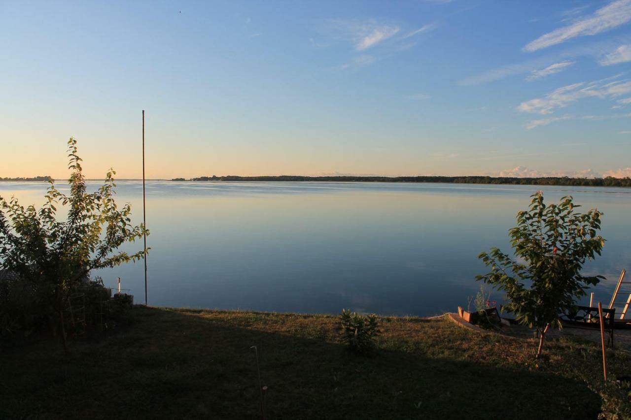 Presqu'Ile View Bed And Breakfast Brighton Exterior photo